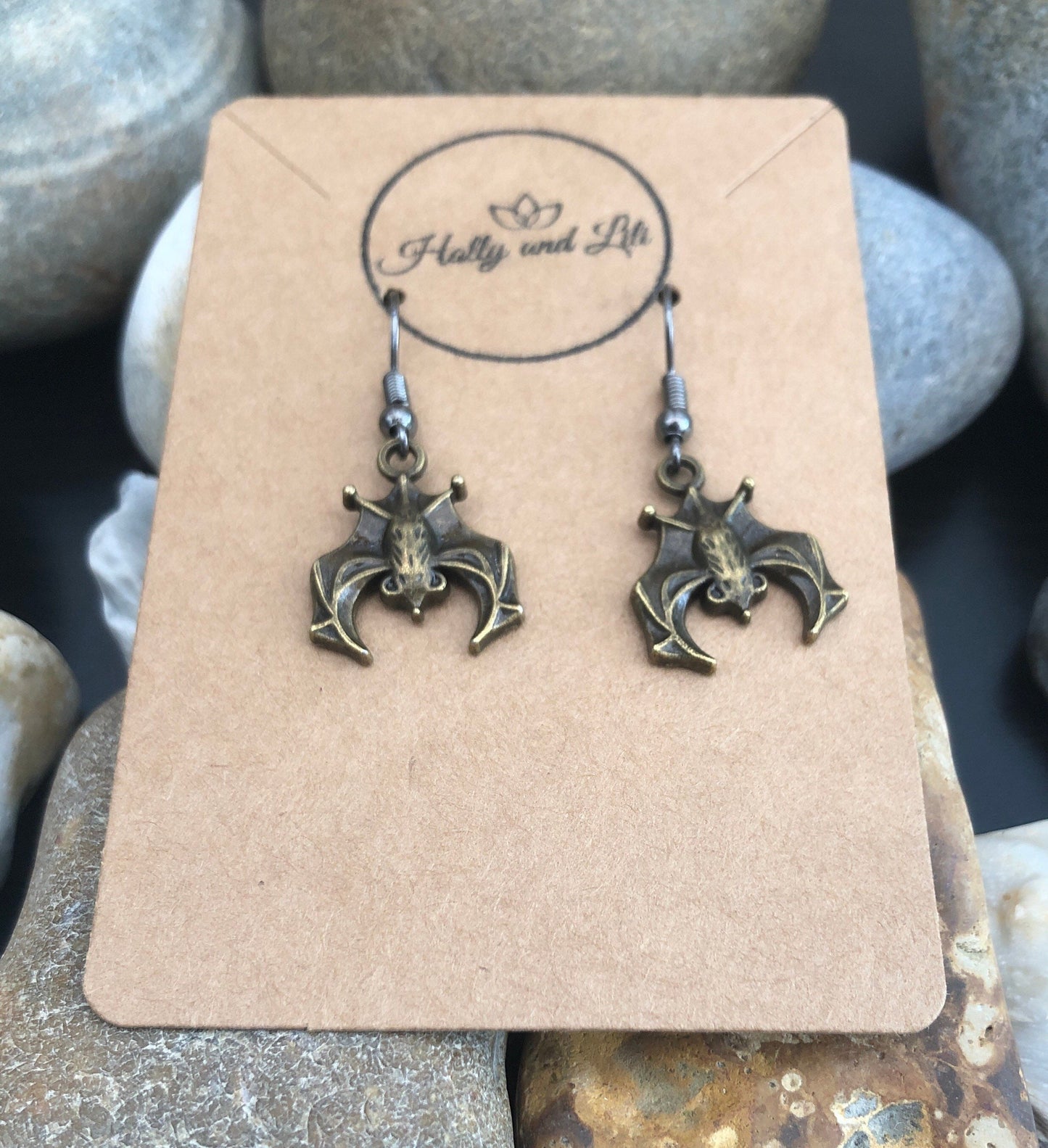 Bat Halloween earrings - From Hollyandlili...