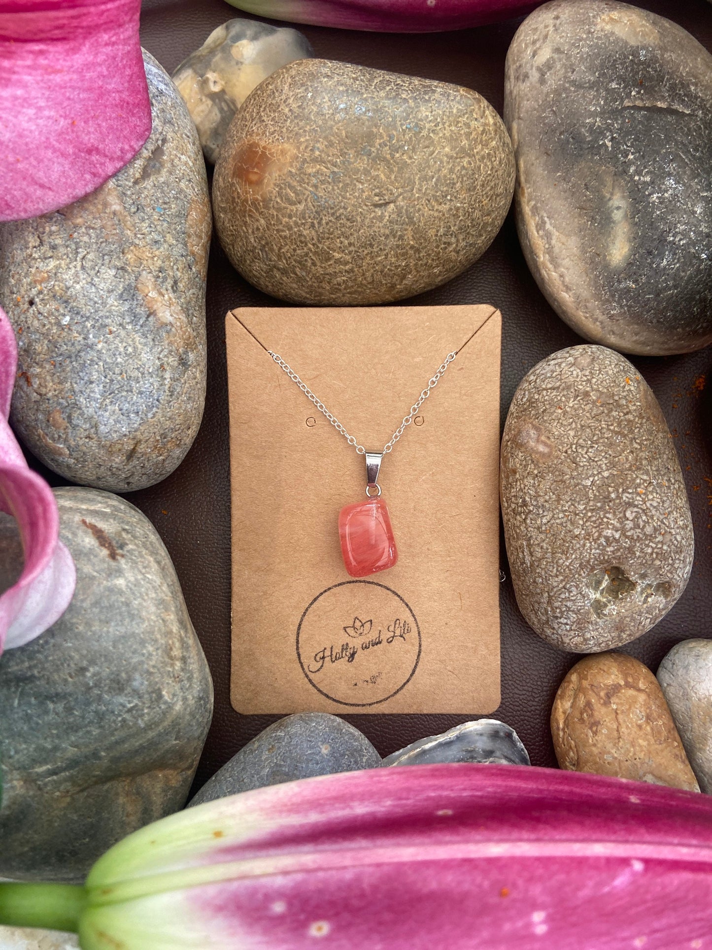 Strawberry Quartz Agate Crystal Necklace, Alphabet Initial, Strawberry Quartz  Gemstone Quartz Necklace, Crystal Chain, Birthstone Necklace